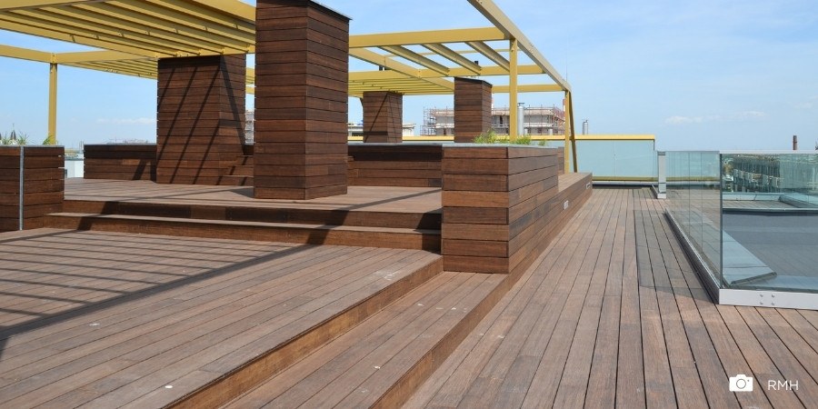 Bamboo decking: the pros and cons at a glance